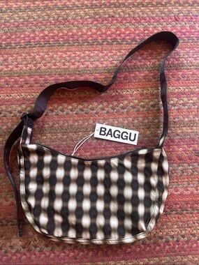 NWT BAGGU medium nylon crescent Checked Shoulder Crossbody Bag blurred gingham